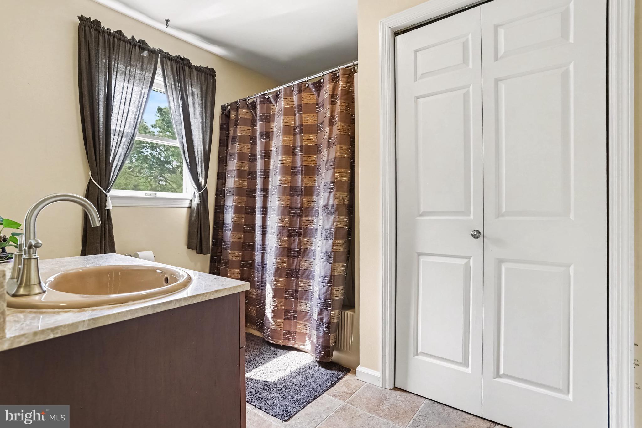 WARWICK TWP - Residential