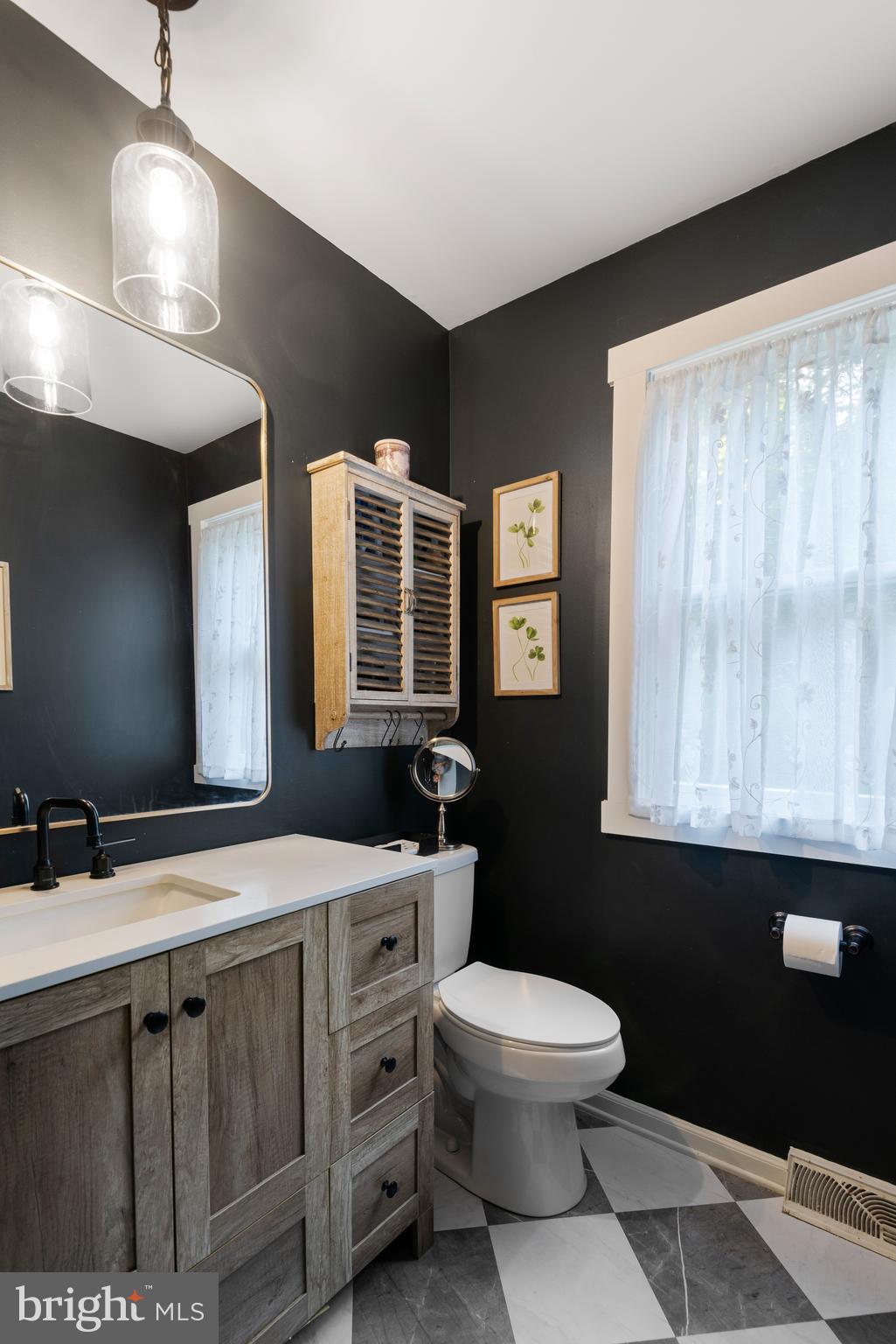HUNTVIEW AT HORSES - Residential