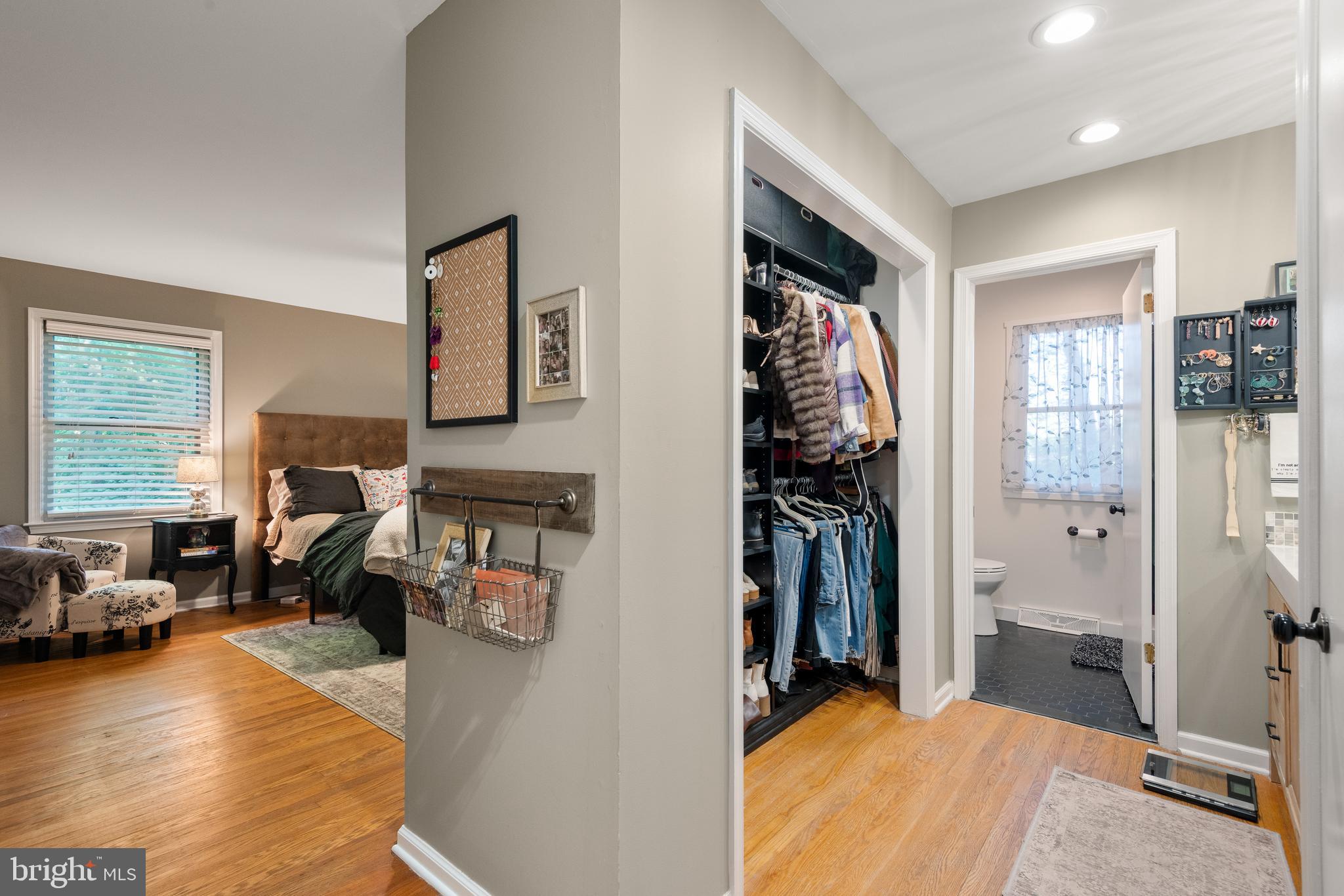 HUNTVIEW AT HORSES - Residential