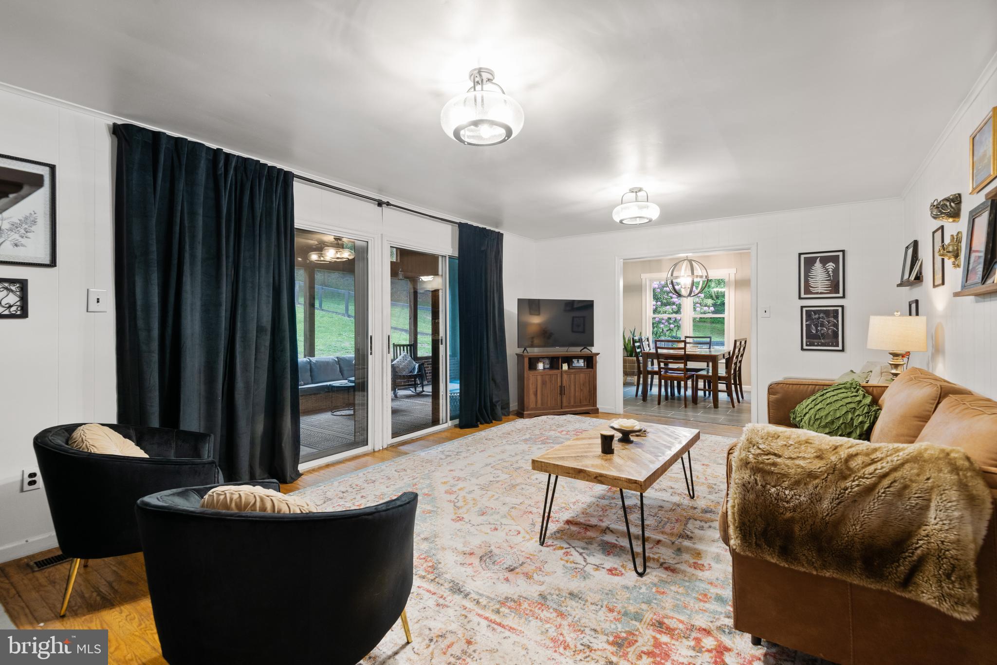 HUNTVIEW AT HORSES - Residential