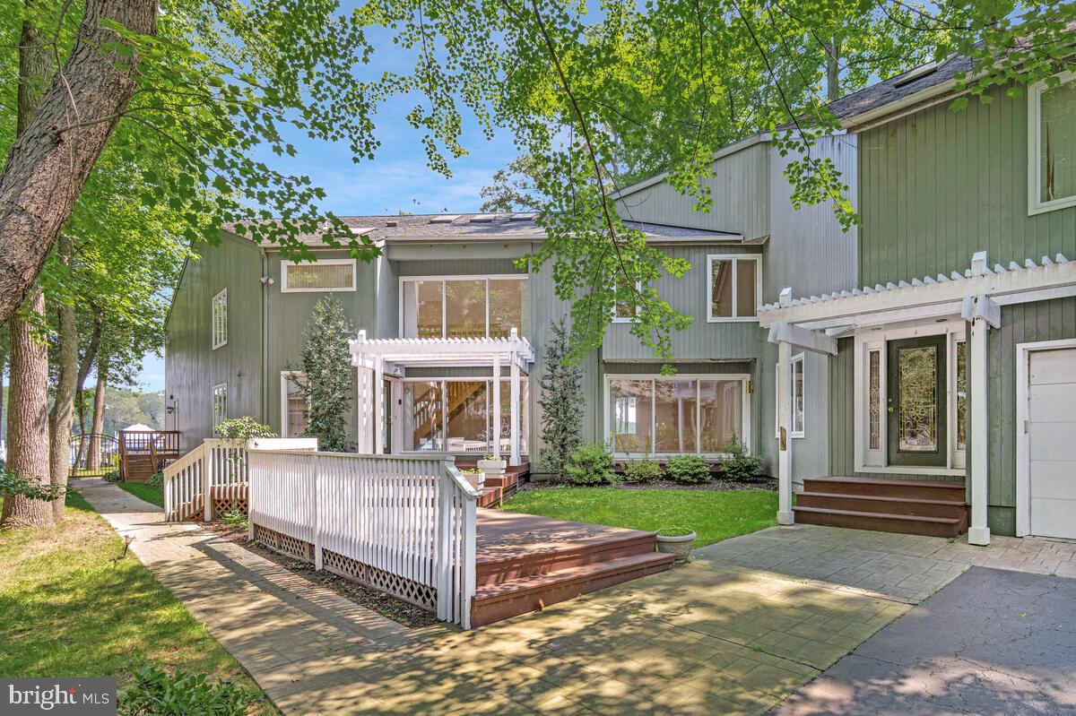 ARUNDEL BEACH - Residential