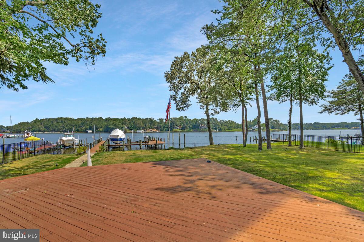 ARUNDEL BEACH - Residential