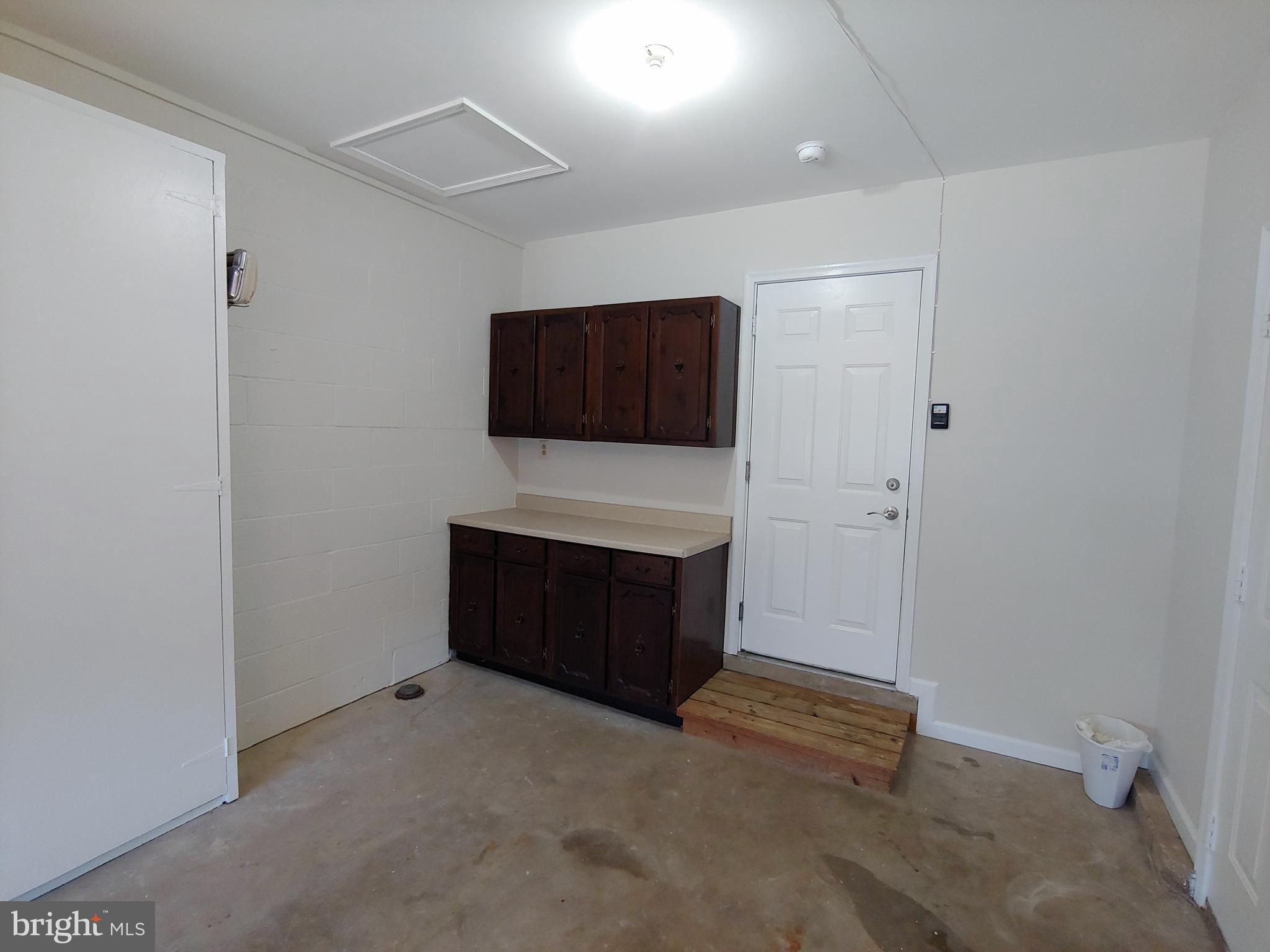 VILLAGE OF SEVERNA PARK - Residential Lease