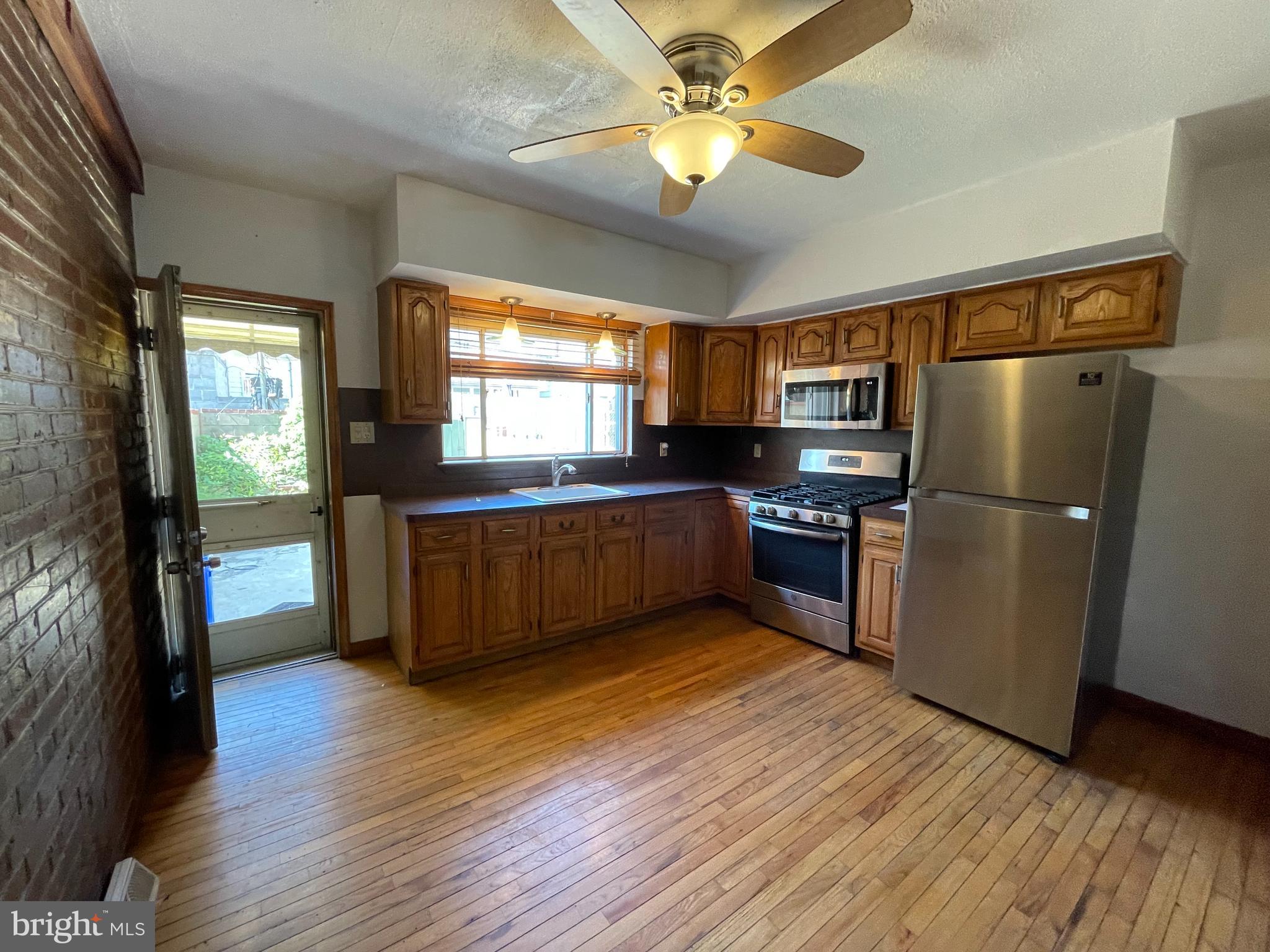 WHITMAN - Residential