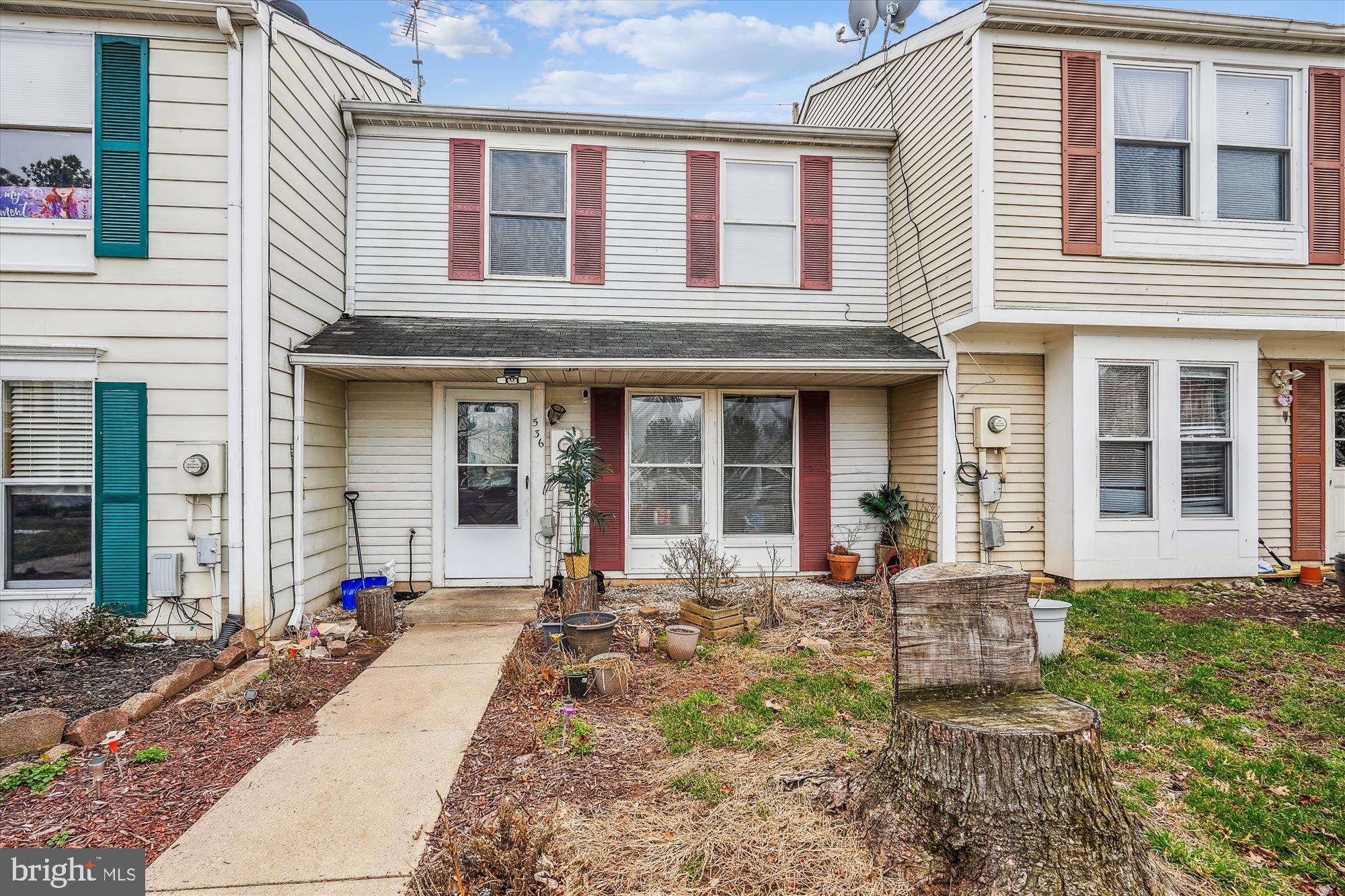 As per the seller’s request, the deadline for offers is Monday, the 28th, by 6:00 PM. 
Welcome to this charming and well-appointed two-bedroom, one-bath interior townhouse!

Featuring a spacious eat-in kitchen and a bright living/dining combo, this home offers both comfort and convenience. The level, fenced backyard includes a storage shed, perfect for extra space. Recent updates include a new HVAC system (2018) and a hot water heater (2015). With a little TLC, this home can truly shine! Sellers to find Home of Choice. 

Ideally located near schools, major highways, shopping, dining, entertainment, and historic Downtown Frederick.

Easy to show! For any questions, feel free to reach out to the friendly and helpful listing agent.