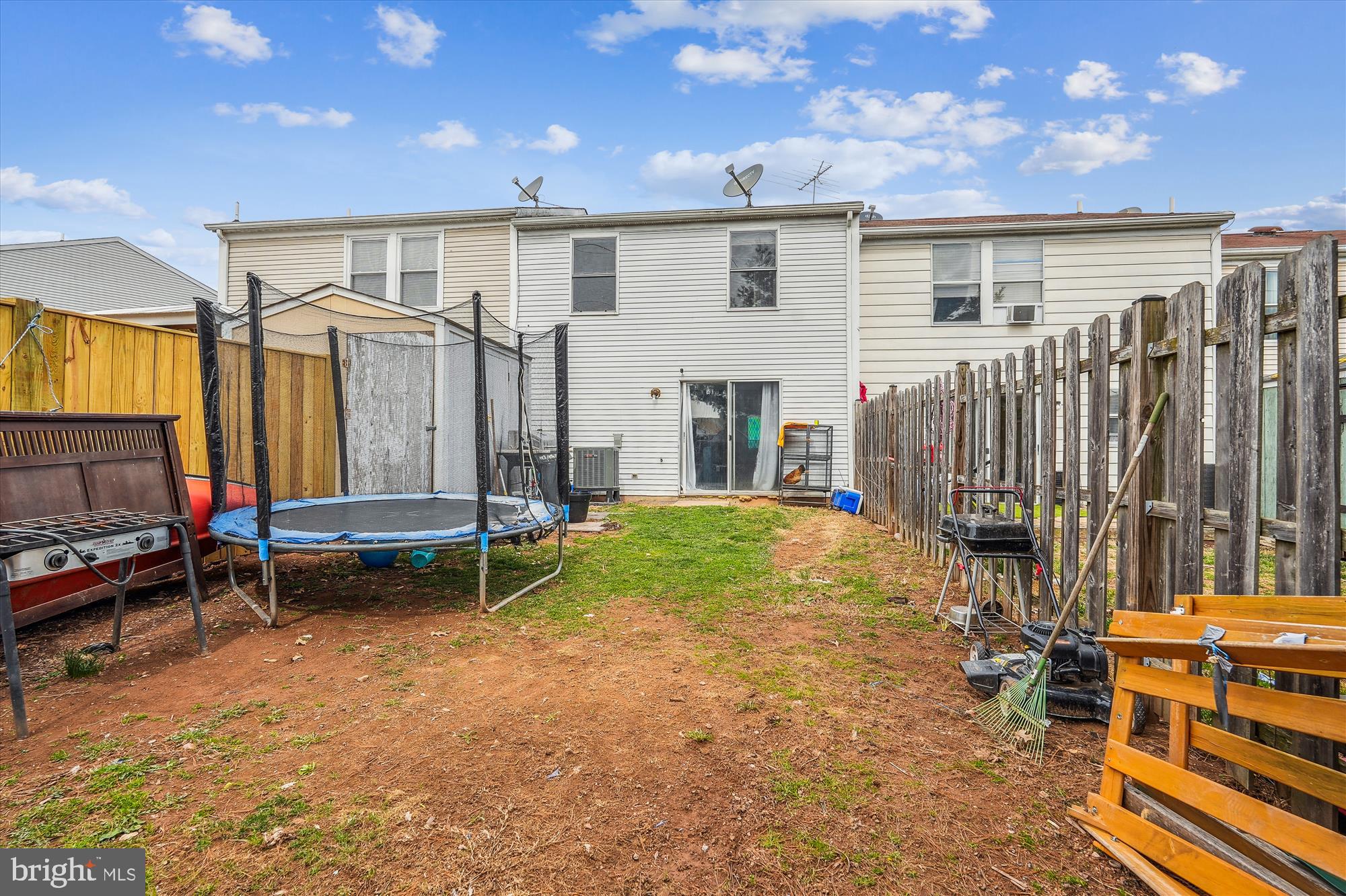 HILLCREST ORCHARDS - Residential