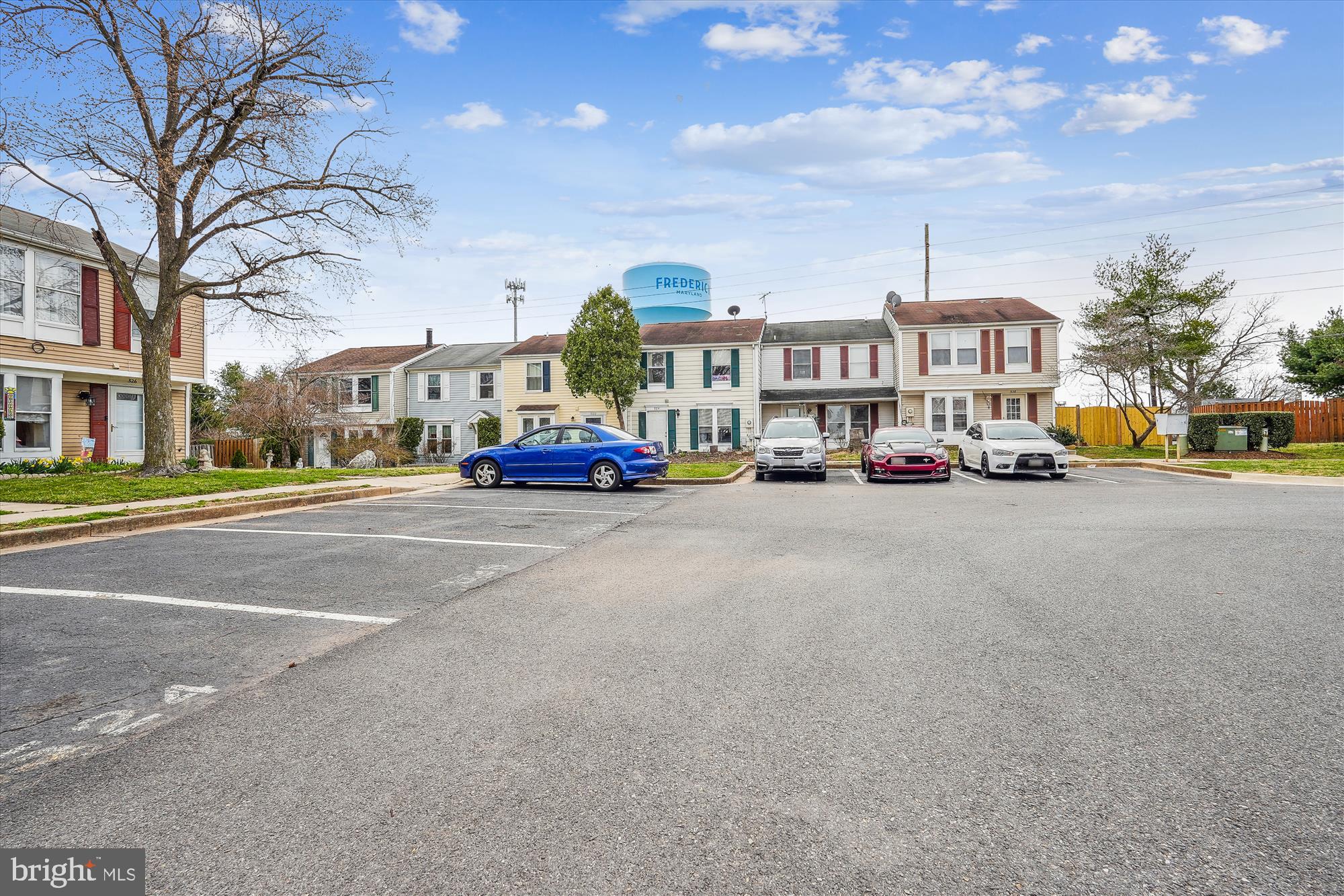 HILLCREST ORCHARDS - Residential