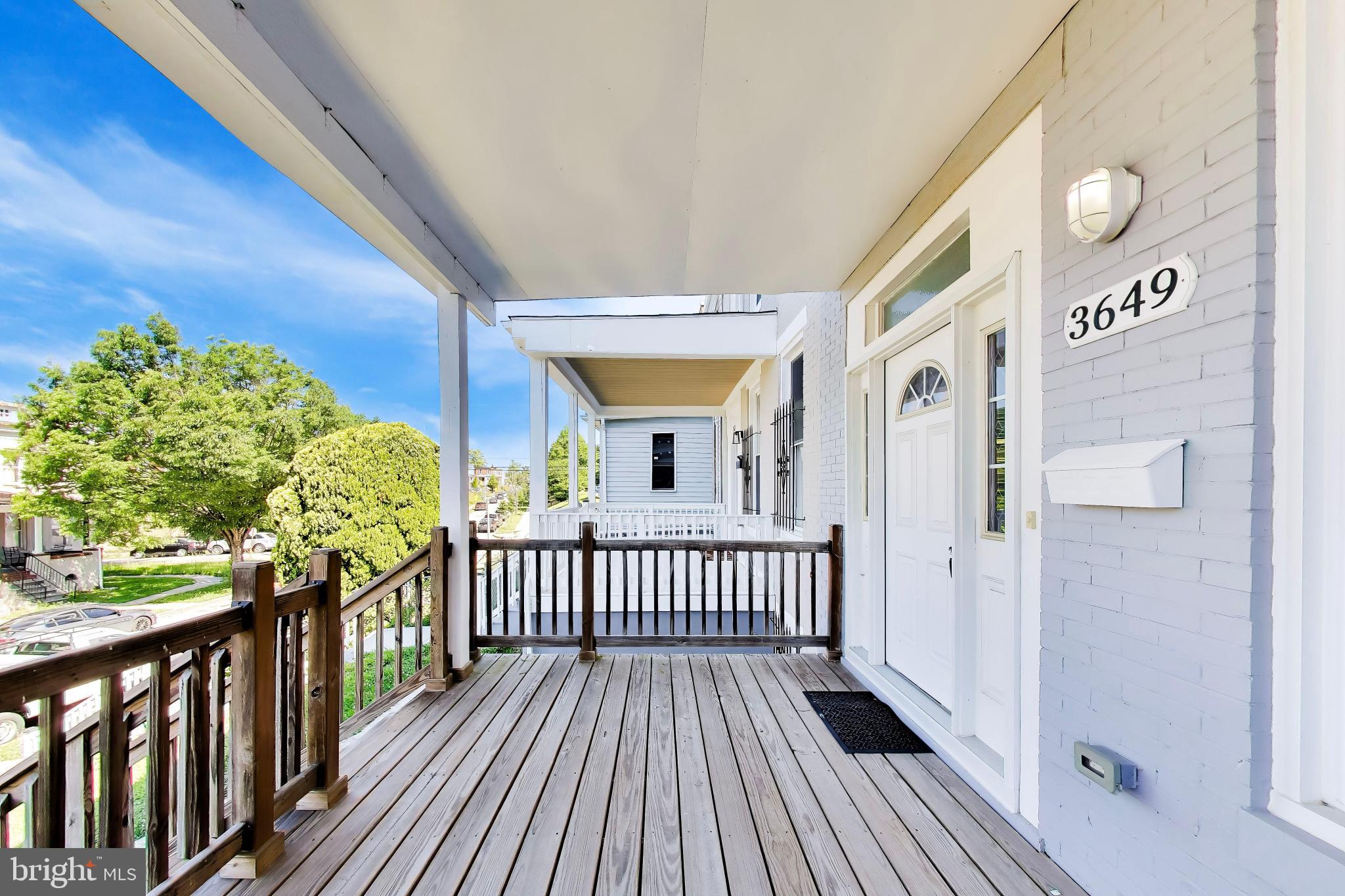 PARK CIRCLE - Residential