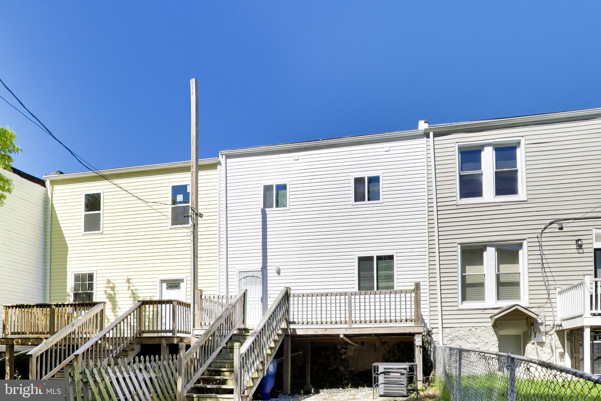 PARK CIRCLE - Residential