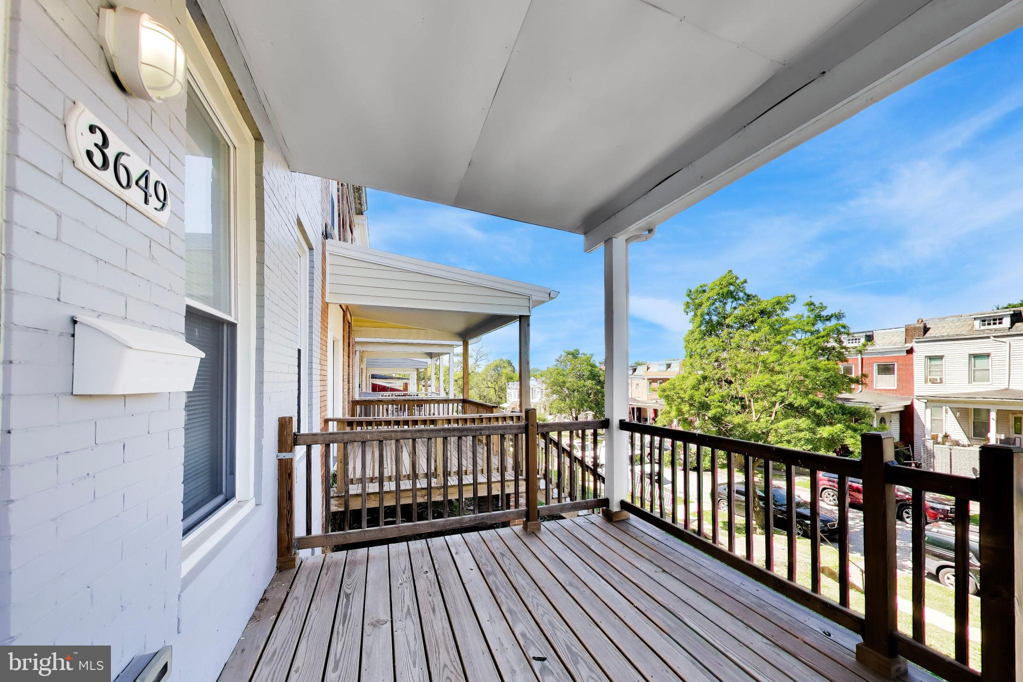 PARK CIRCLE - Residential