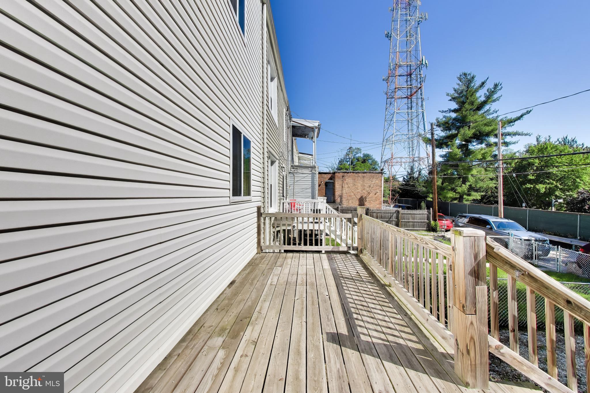 PARK CIRCLE - Residential