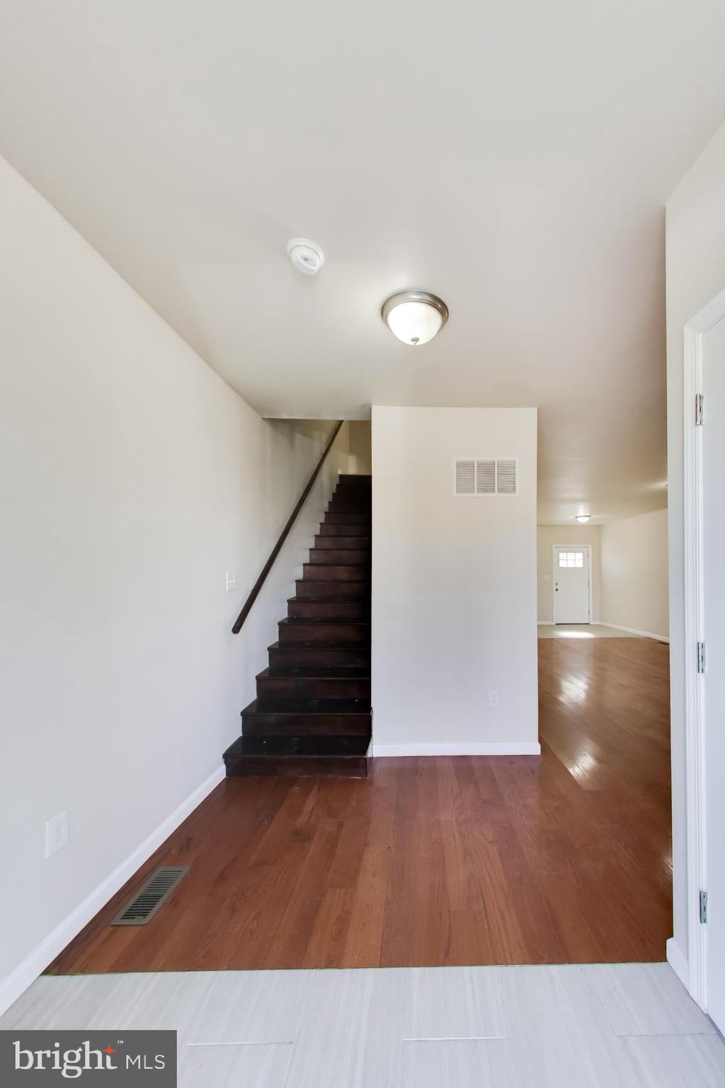 PARK CIRCLE - Residential