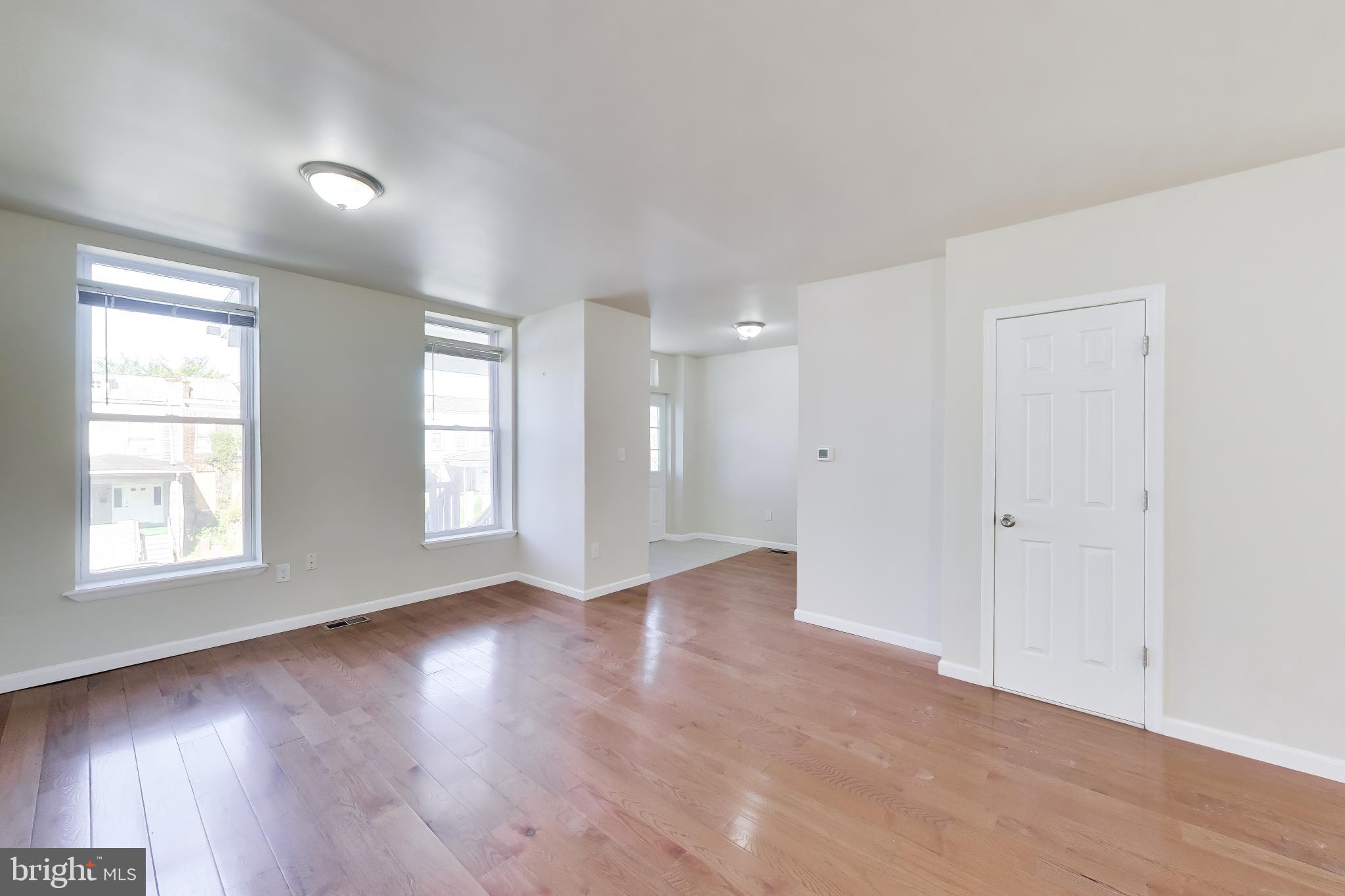 PARK CIRCLE - Residential