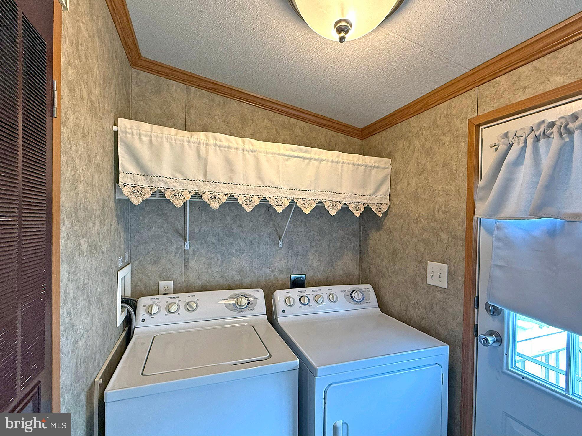 SILVERVIEW FARM MHP - Residential