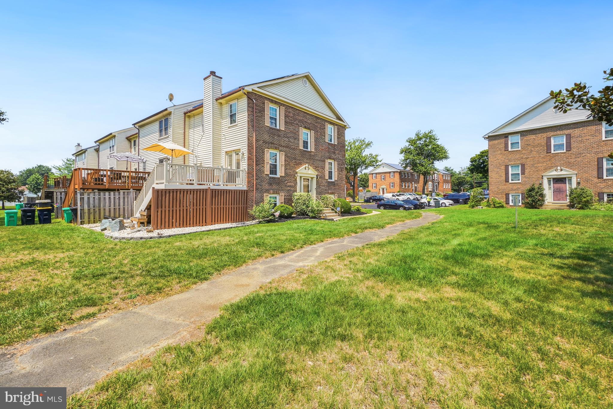 SURRATTS VILLAGE - Residential