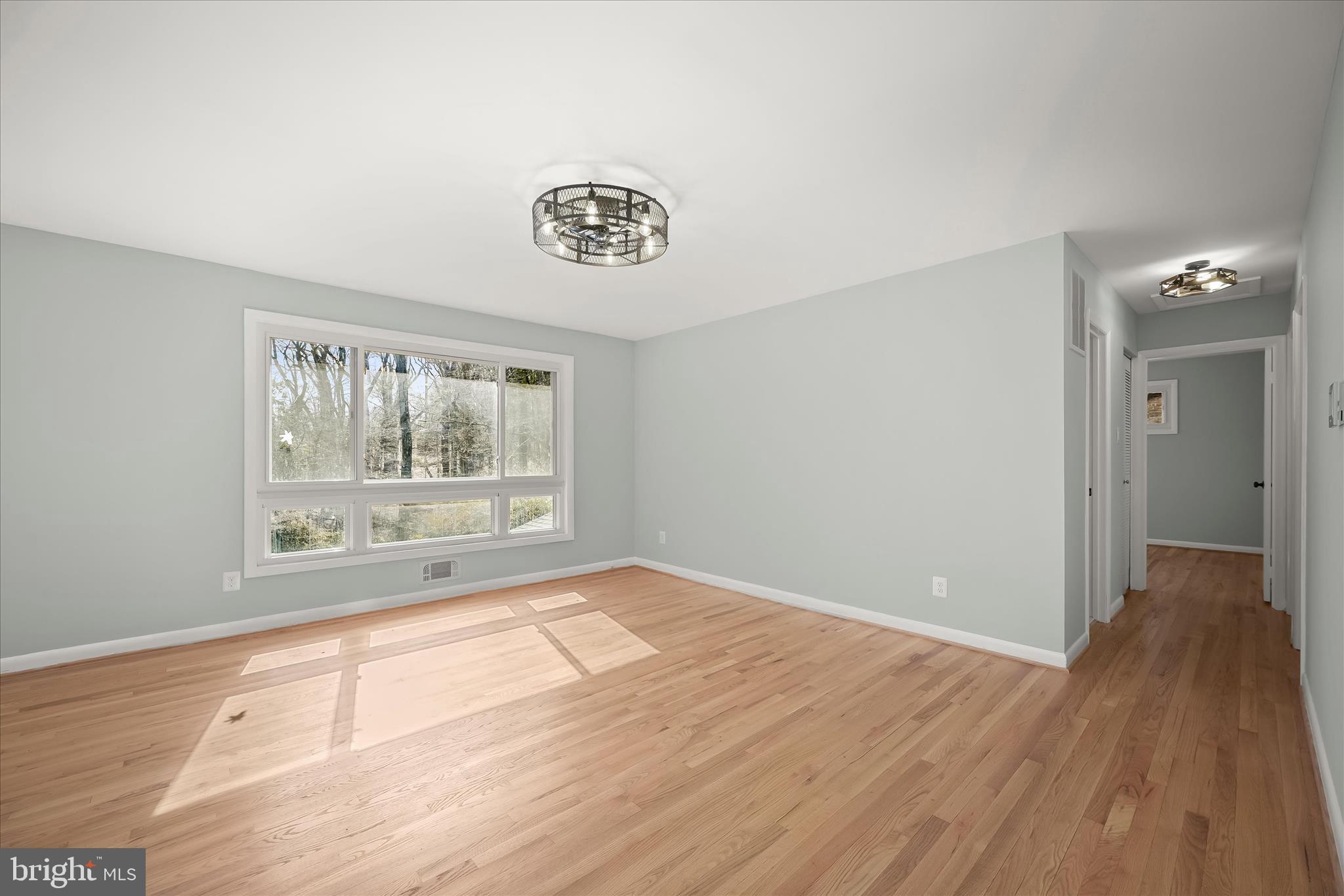 OAKVIEW - Residential