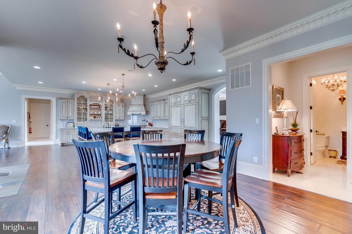 CREIGHTON FARMS - Residential