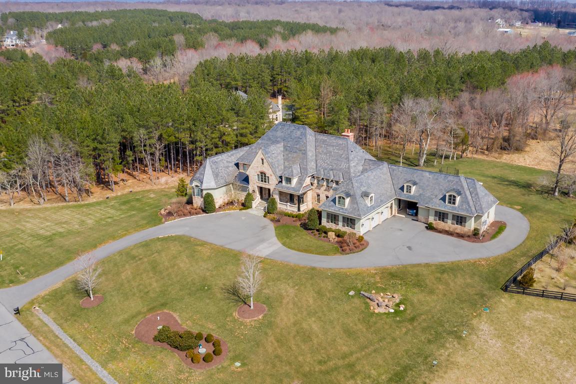 CREIGHTON FARMS - Residential