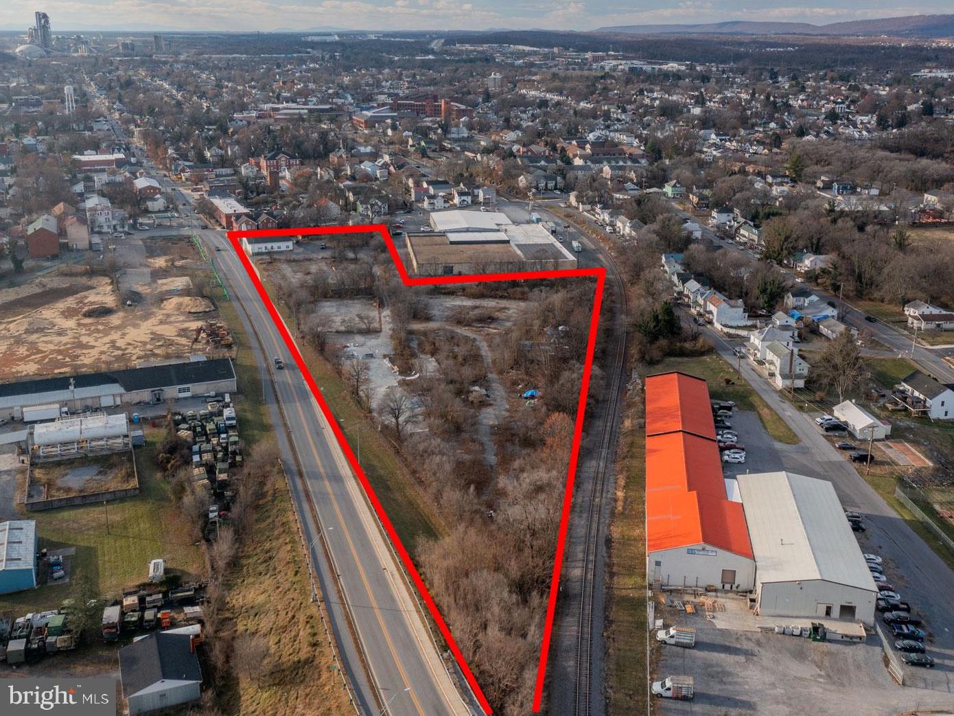 Previously used as a Skateboard park.  There is a church that currently rents the building space.  Endless possibilities to make this space what you dream!
