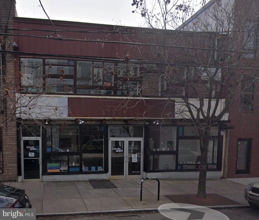 FISHTOWN - Commercial Sale
