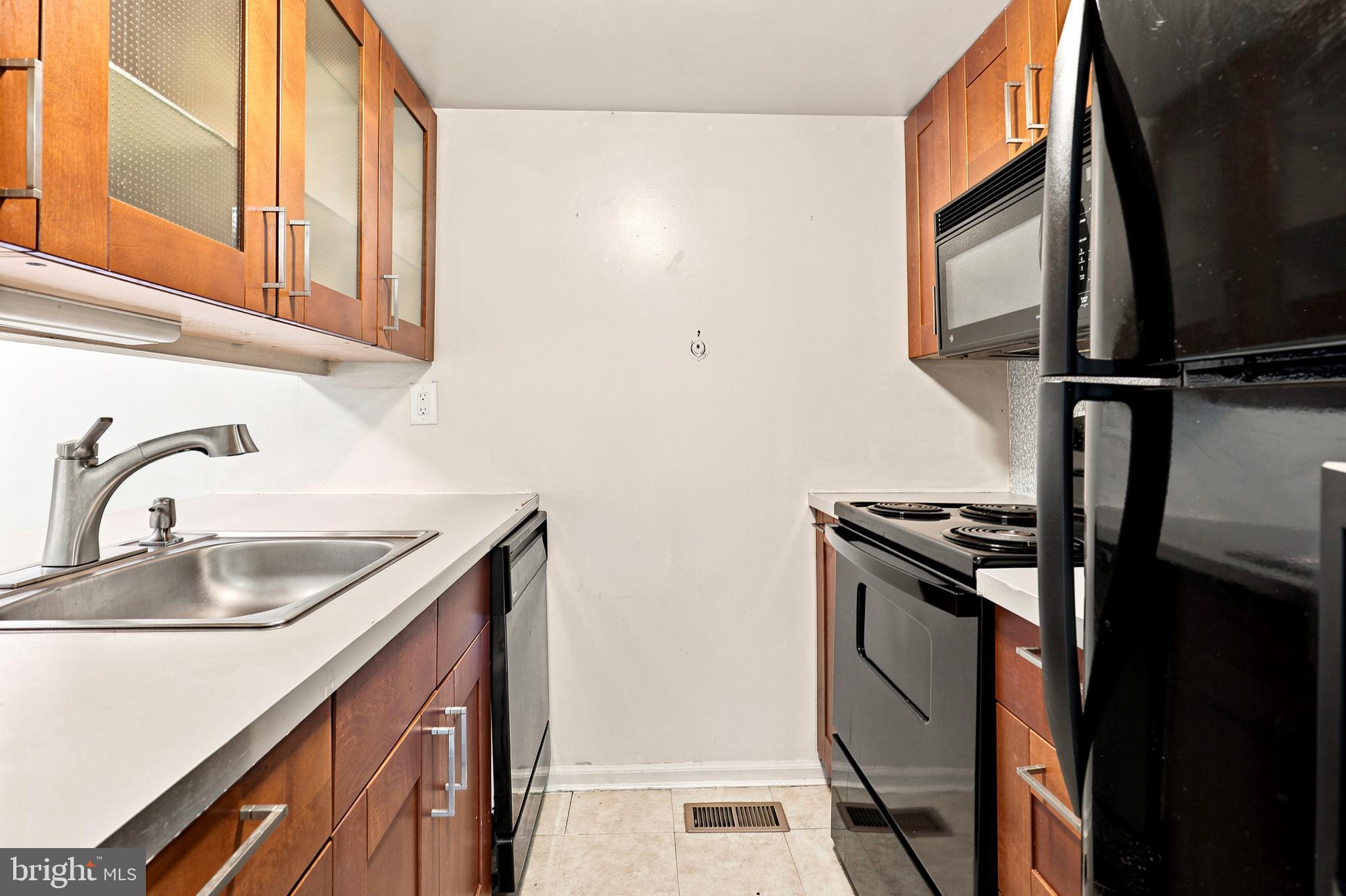 CHATHAM VIL OF TOW - Residential