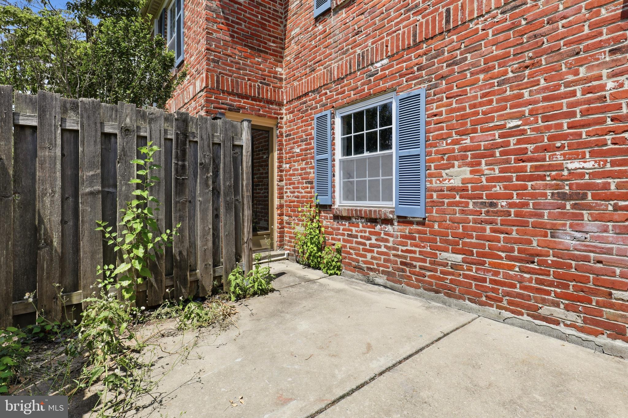 CHATHAM VIL OF TOW - Residential