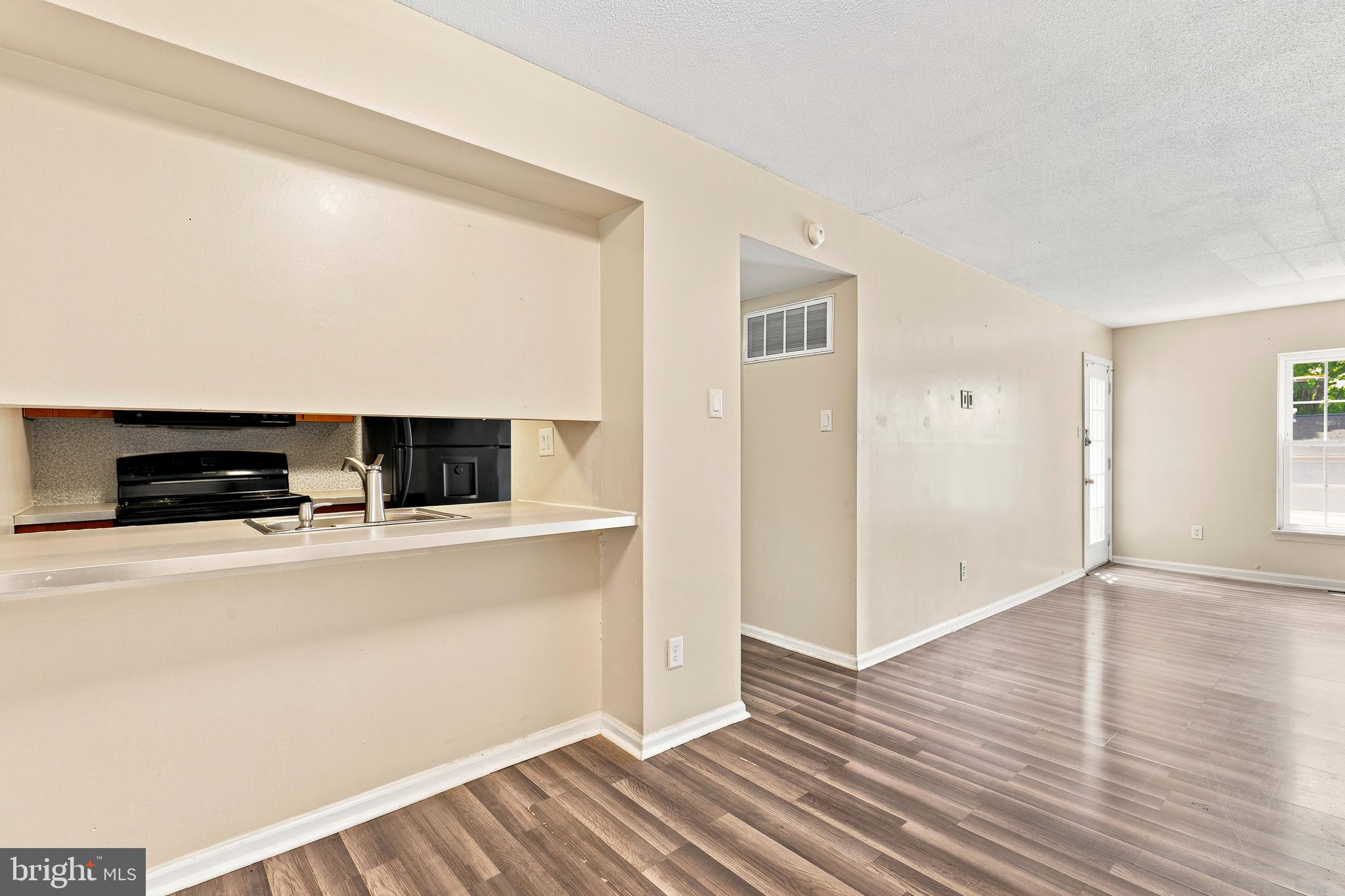 CHATHAM VIL OF TOW - Residential