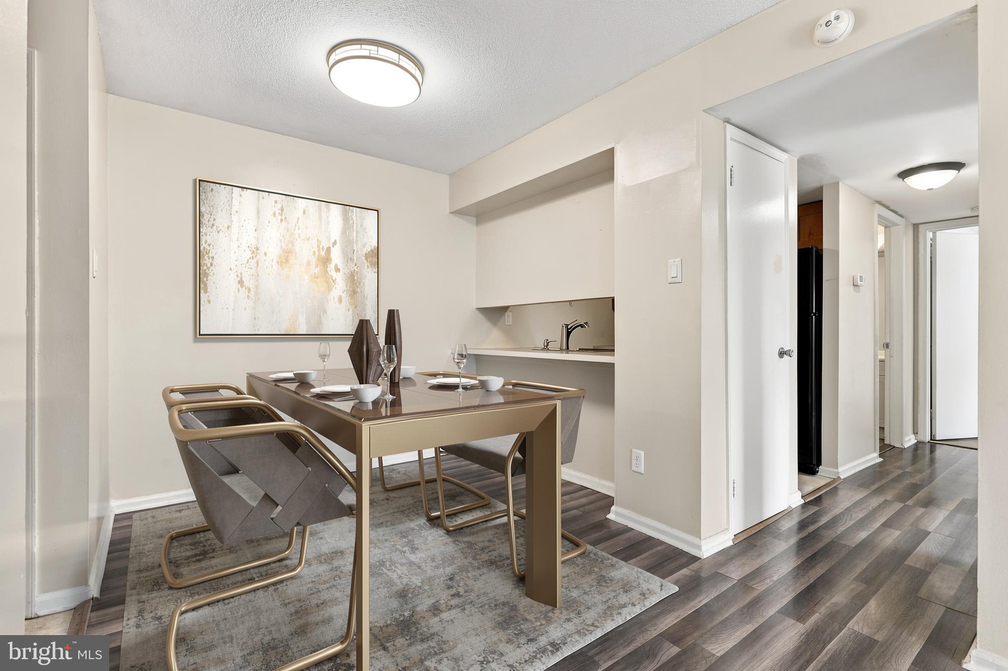 CHATHAM VIL OF TOW - Residential