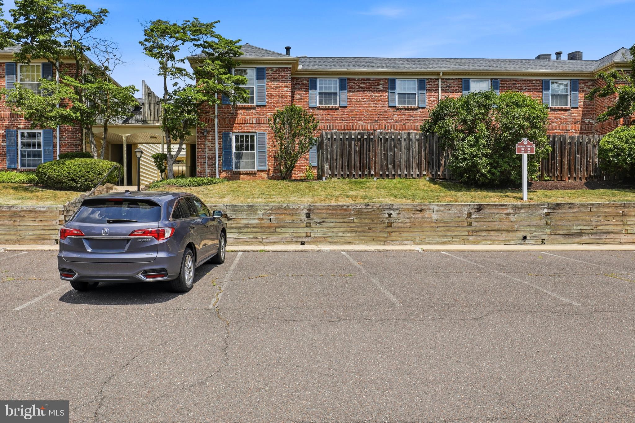 CHATHAM VIL OF TOW - Residential