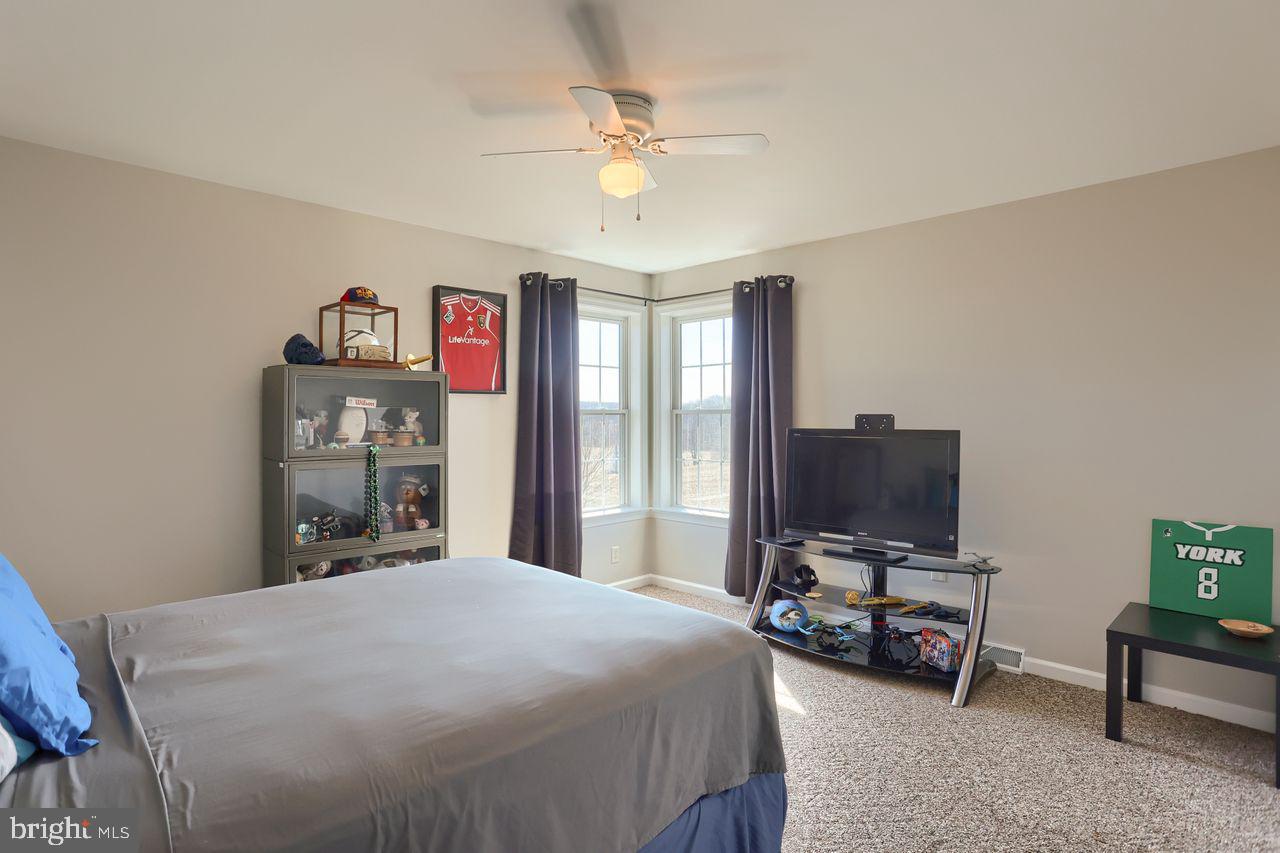 OLDE FIELD - Residential