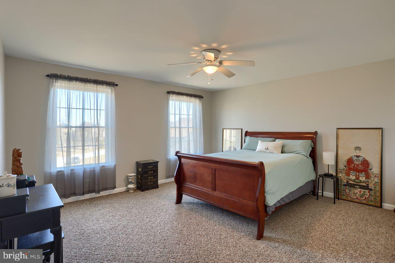 OLDE FIELD - Residential