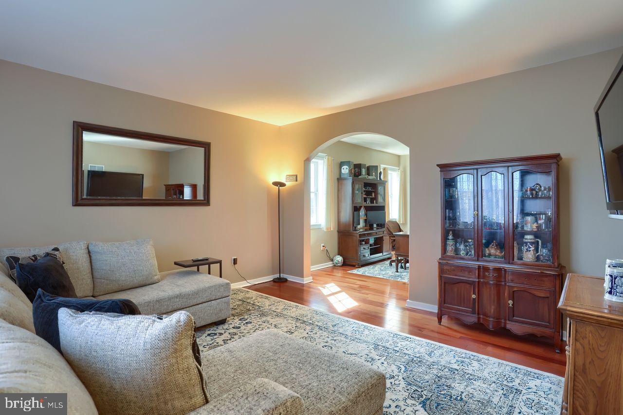OLDE FIELD - Residential