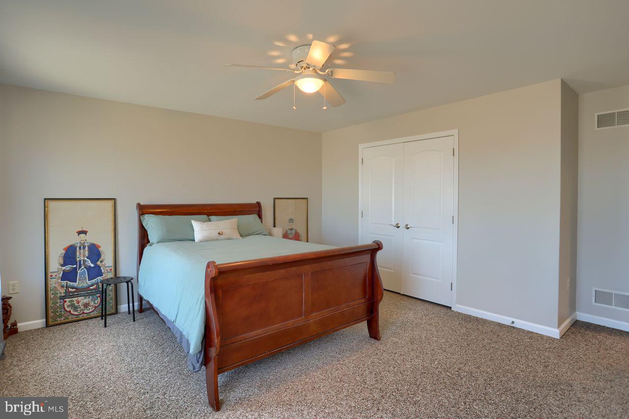 OLDE FIELD - Residential