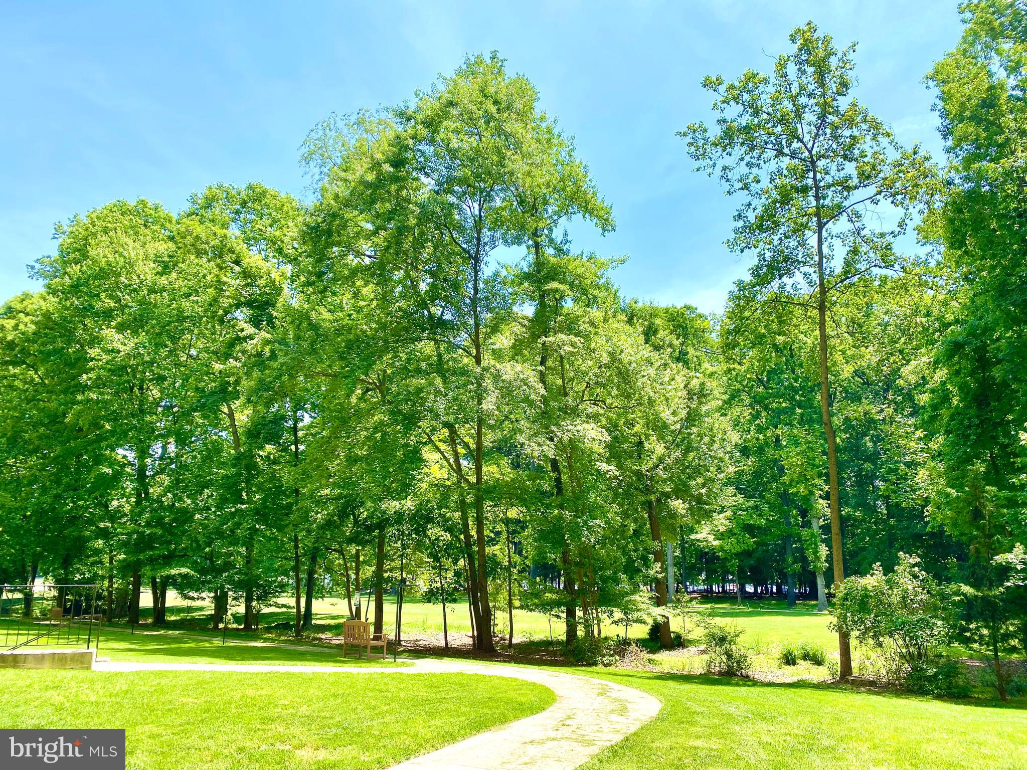 LEISURE WORLD - Residential Lease