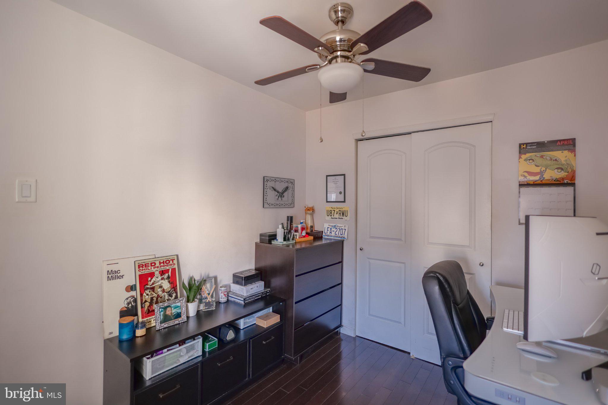 PORT RICHMOND - Residential