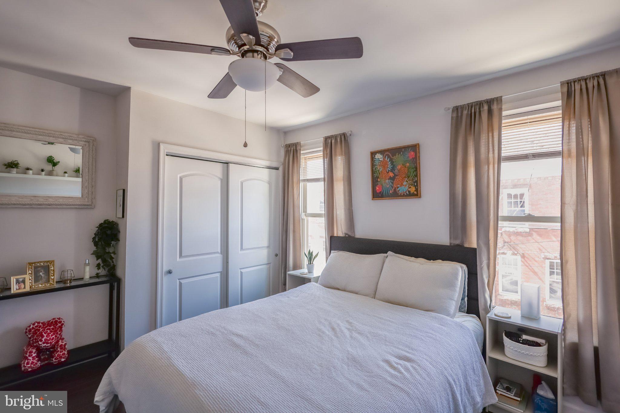 PORT RICHMOND - Residential