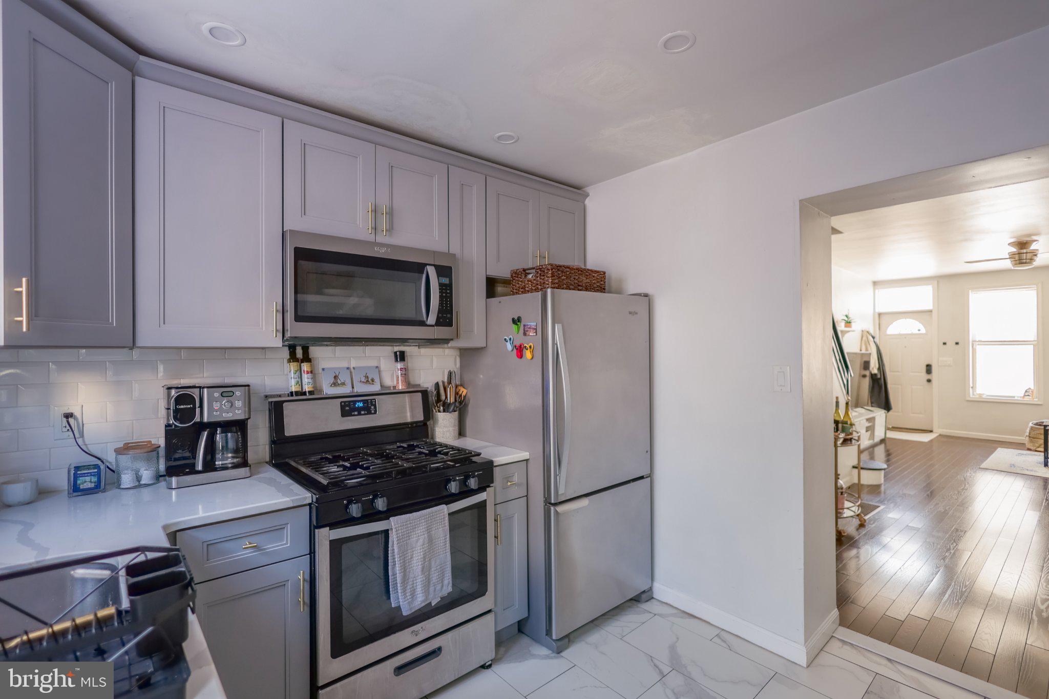 PORT RICHMOND - Residential