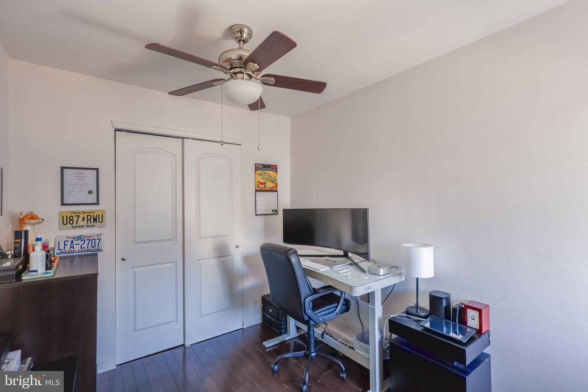 PORT RICHMOND - Residential