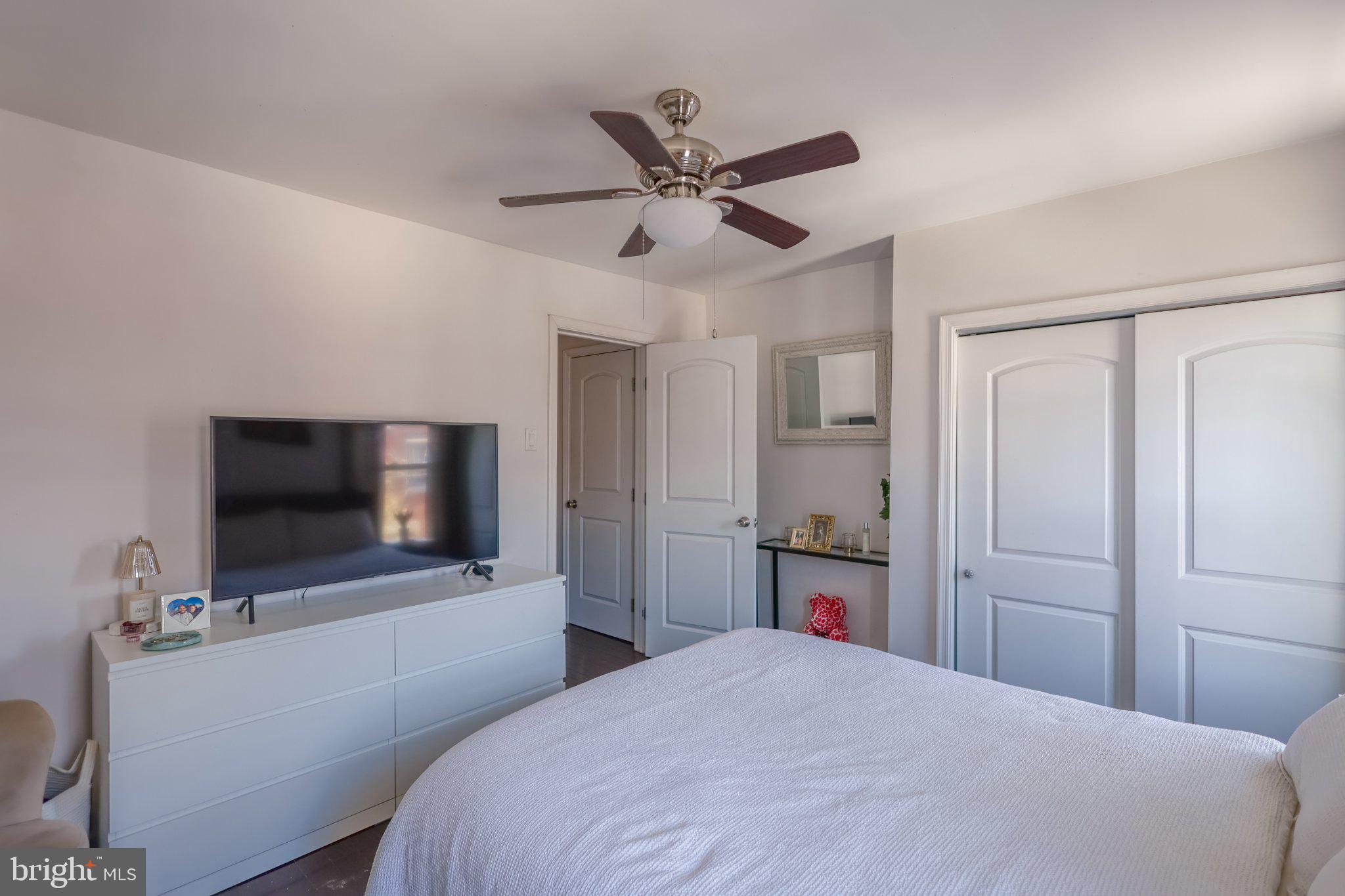 PORT RICHMOND - Residential