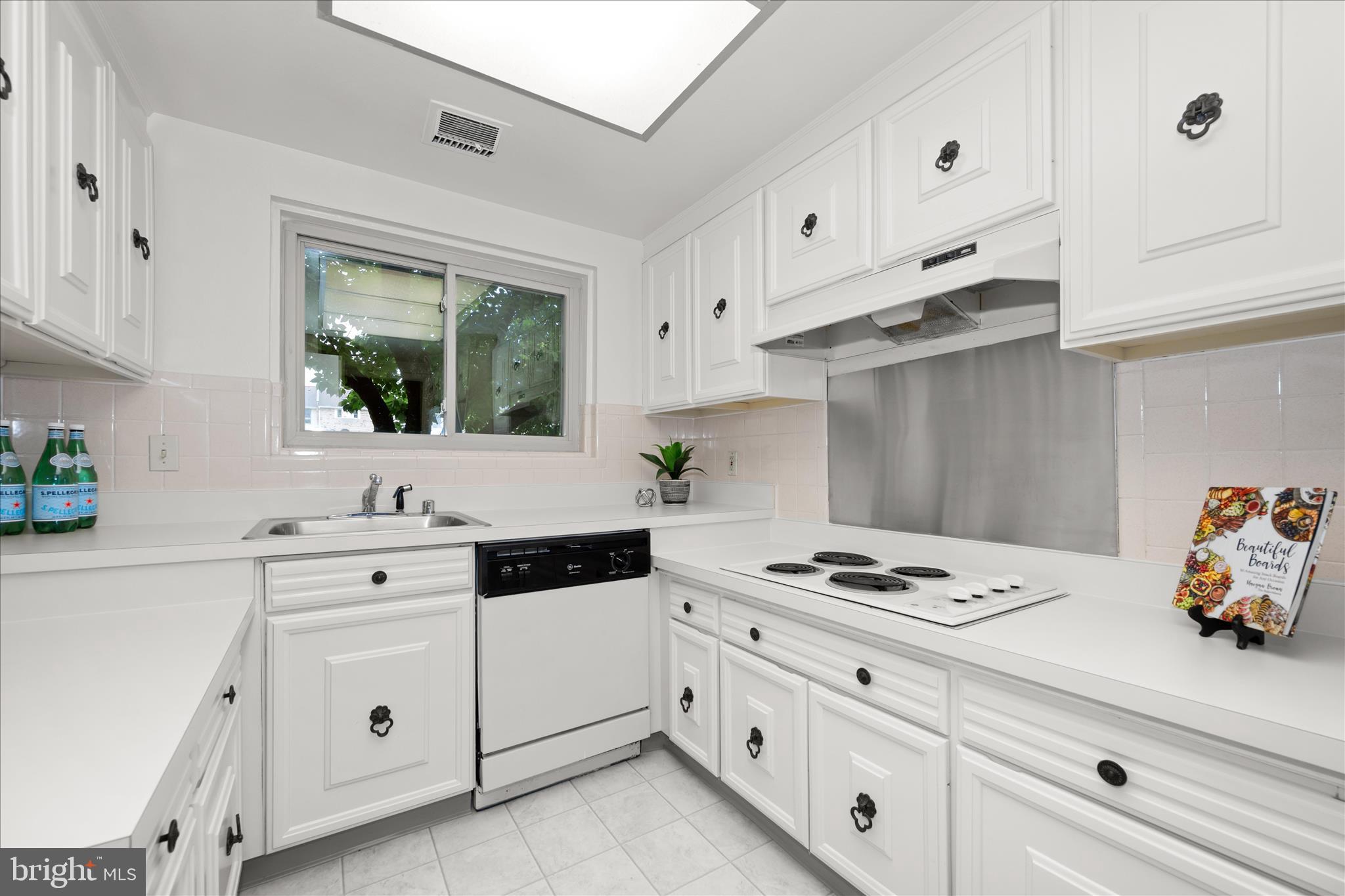 MONTGOMERY MUTUAL COOP - Residential