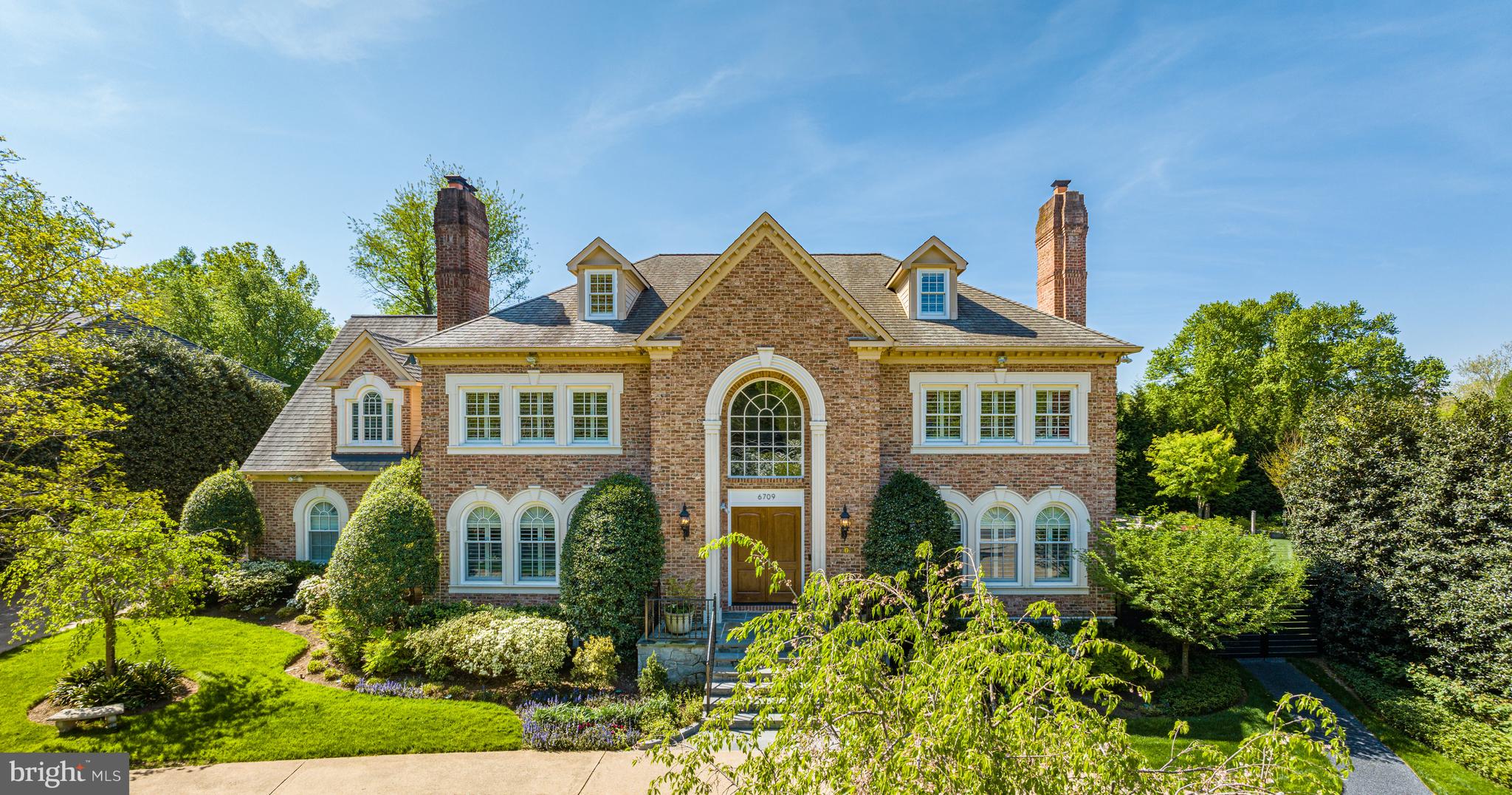 LANGLEY FOREST - Residential