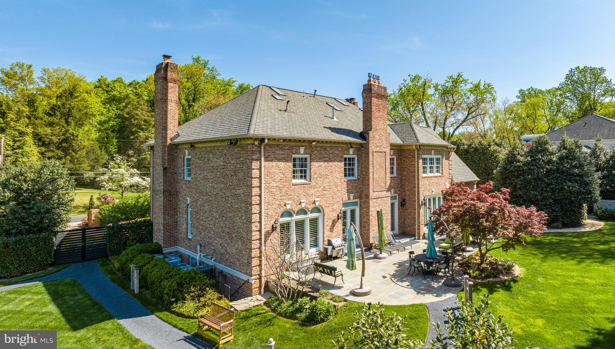 LANGLEY FOREST - Residential