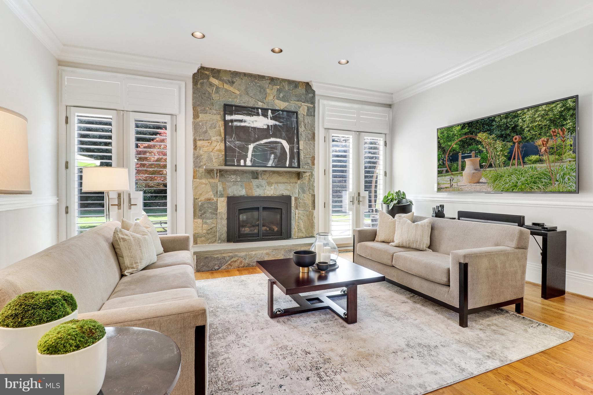 LANGLEY FOREST - Residential