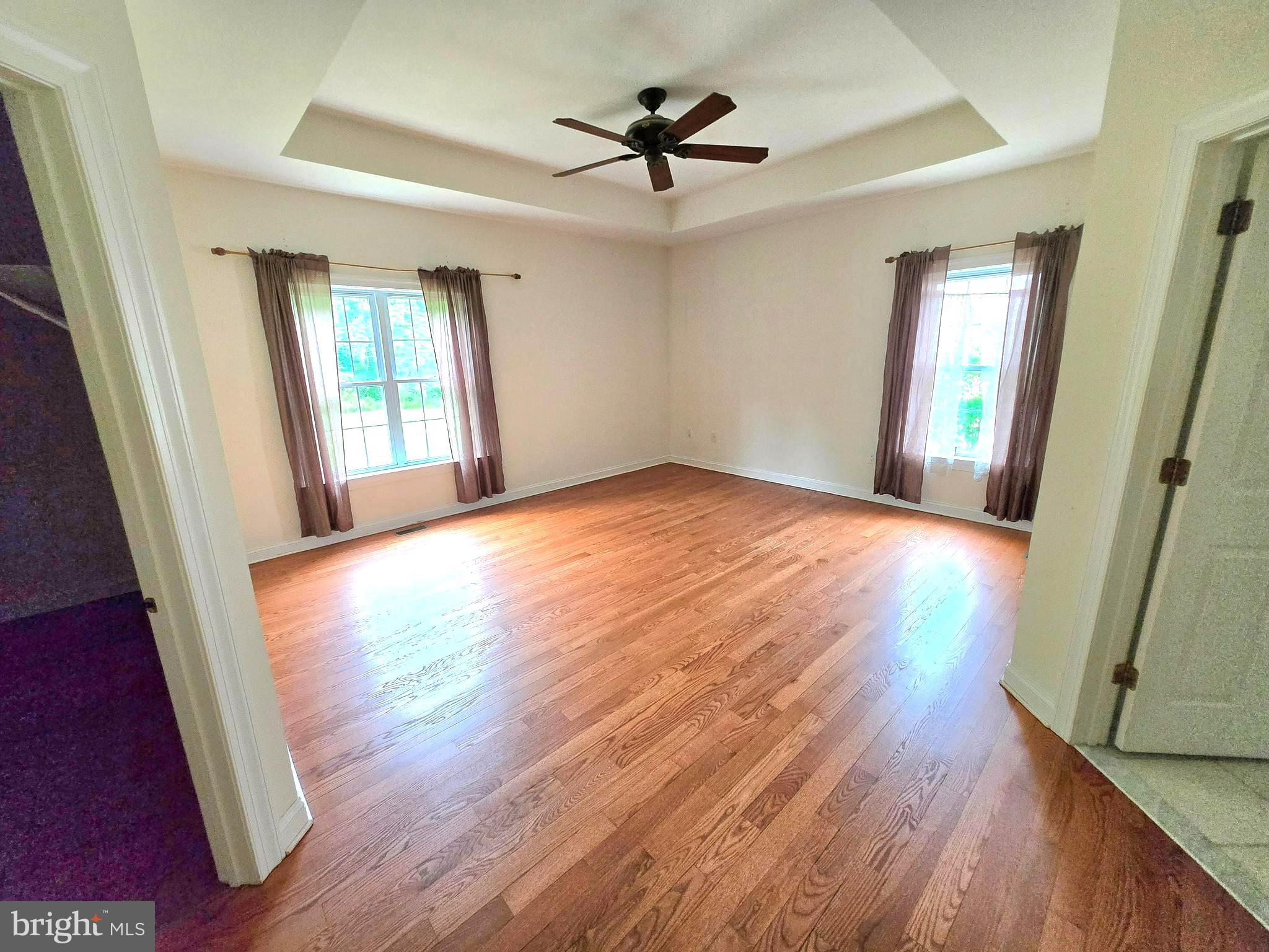 FOX RUN PRESERVE - Residential