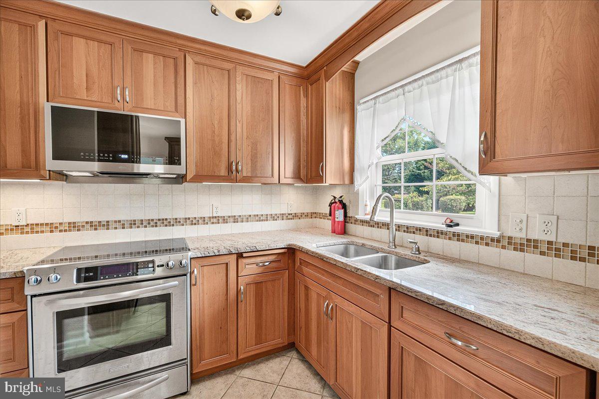 CLOVER HILL - Residential