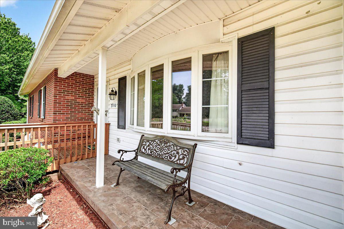 CLOVER HILL - Residential