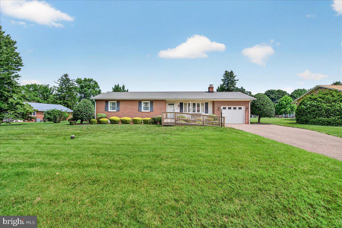 CLOVER HILL - Residential