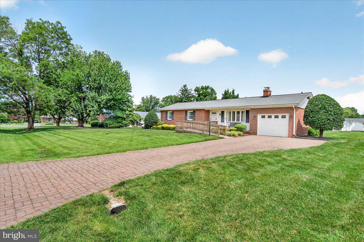 CLOVER HILL - Residential