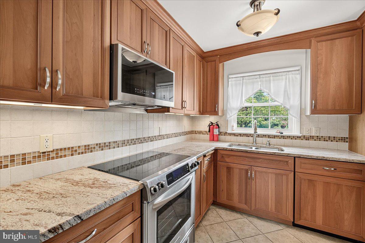 CLOVER HILL - Residential
