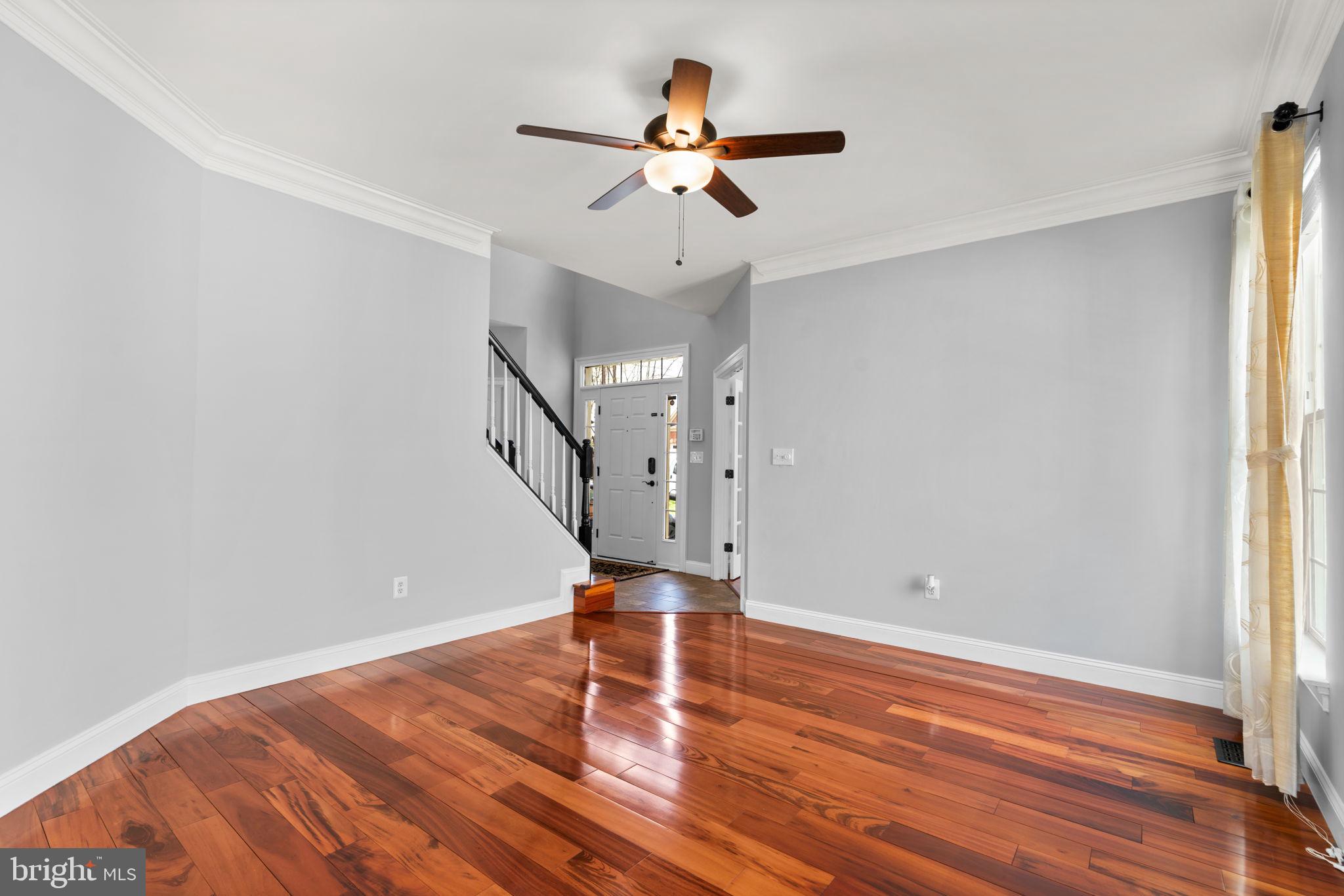 HOLLIFIELD ESTATES - Residential